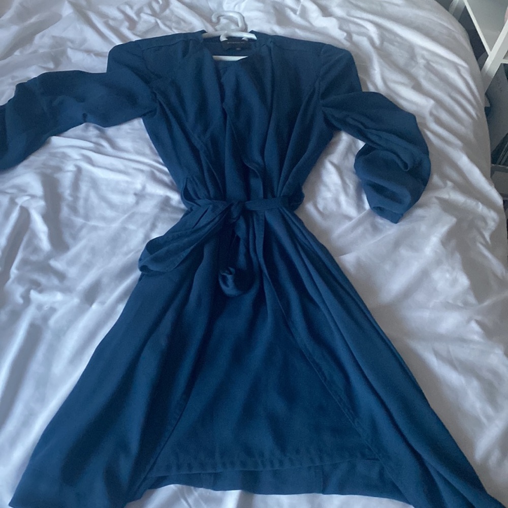 BLUE aritizia Babaton Flowy trench, extra small. Excellent comdition. - Picture 6 of 7